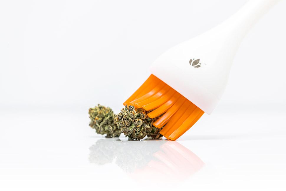 CannaBrush Trimming Brush